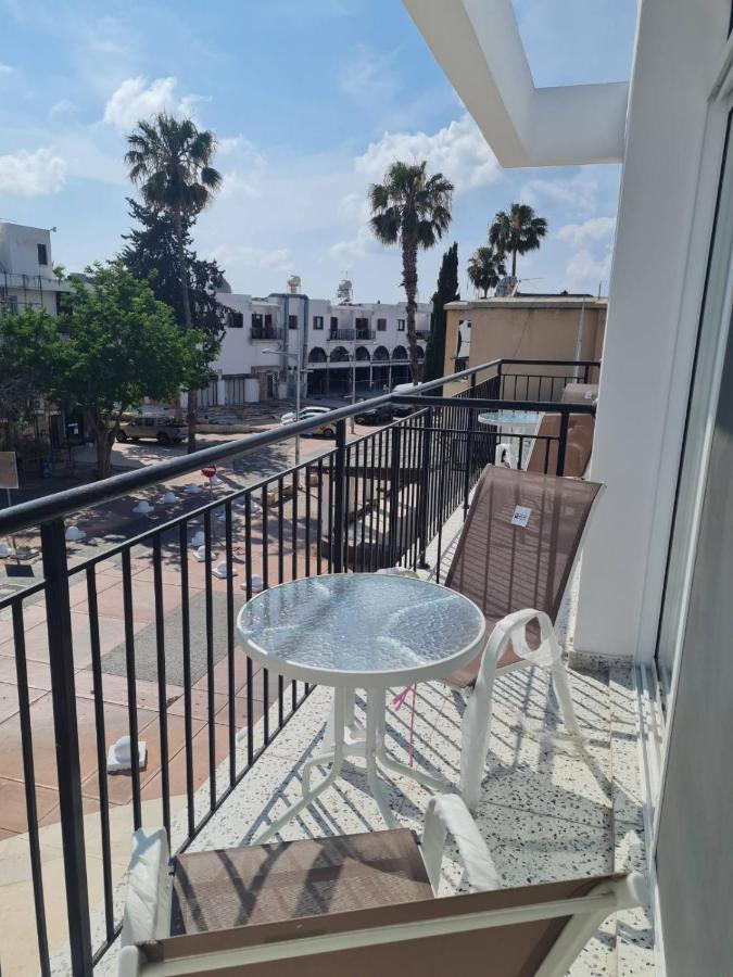 Almyria Apartments - By Imh Travel & Tours Paphos Exteriér fotografie