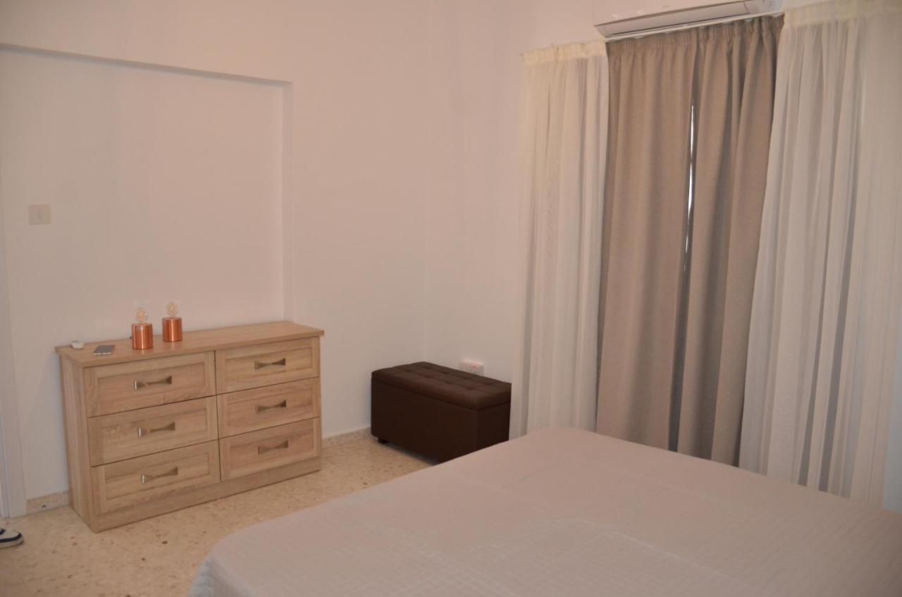 Almyria Apartments - By Imh Travel & Tours Paphos Exteriér fotografie